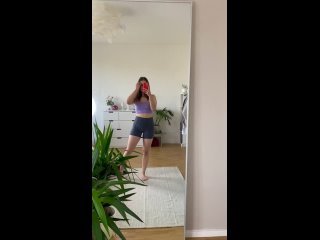 p o r n o | sex gifs | porn videos | hot porn: who would like to see me take off my top?